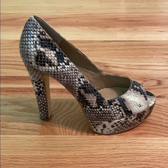 Steve Madden snakeskin heels - Picture 1 of 5